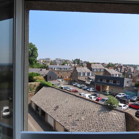La Halte Fougeraise Lägenhet Fougères Exteriör bild