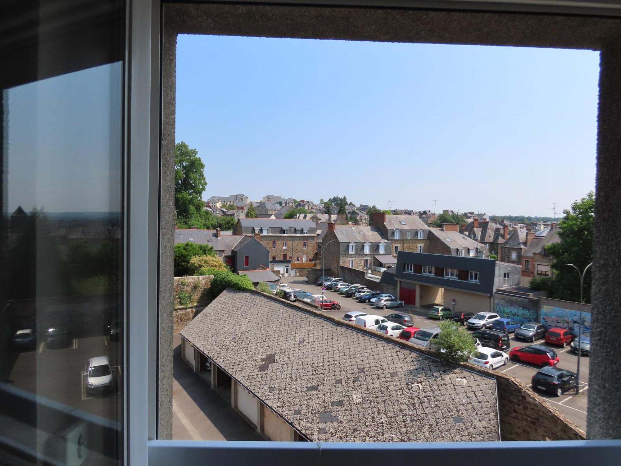 La Halte Fougeraise Lägenhet Fougères Exteriör bild