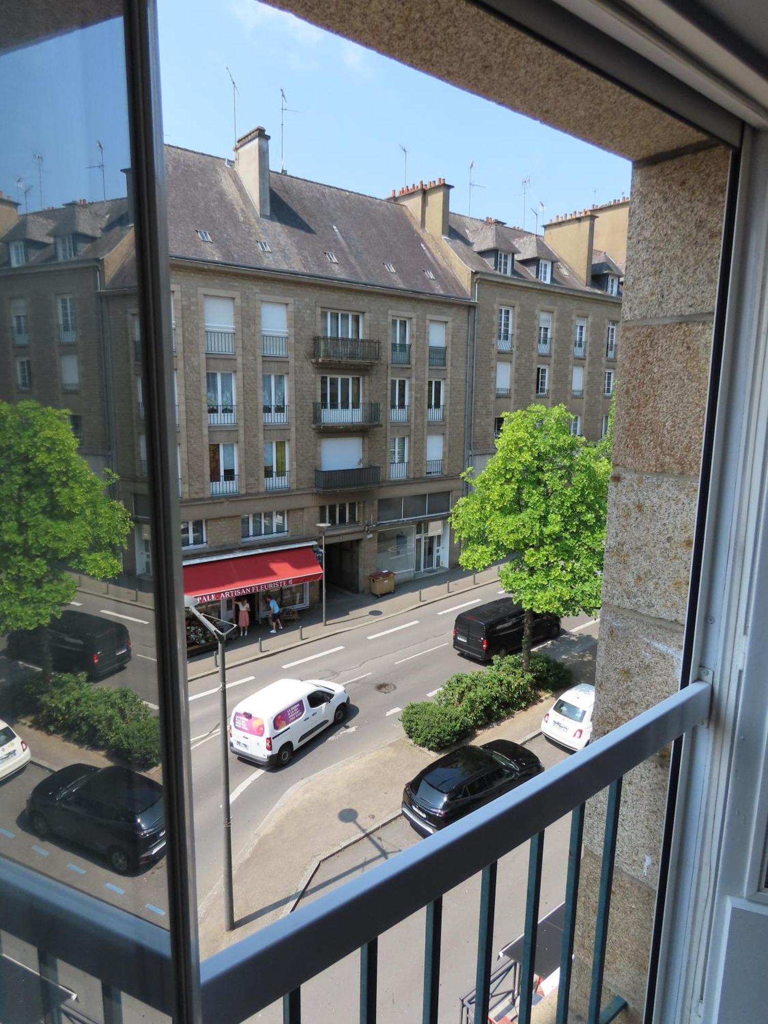 La Halte Fougeraise Lägenhet Fougères Exteriör bild